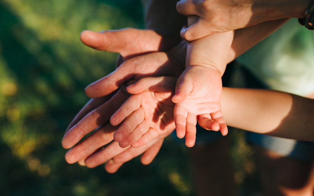 Constellations familiales et relations : couple, parentalité et liens familiaux